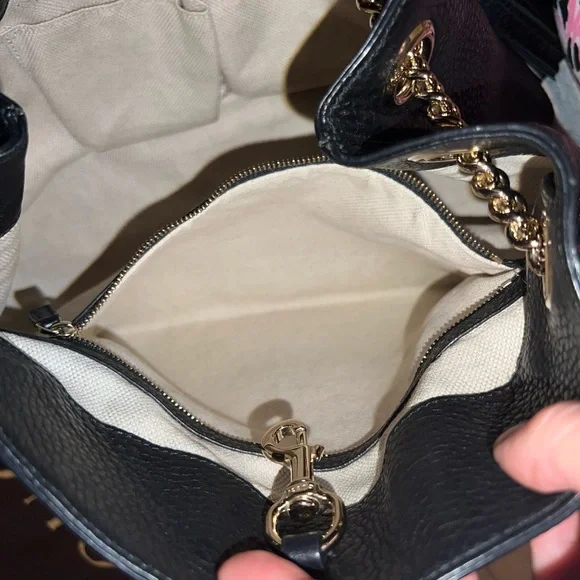 Gucci Soho Medium Black Double Leather Chain Shoulder Bag Tote
Black Gold - Picture 5 of 16